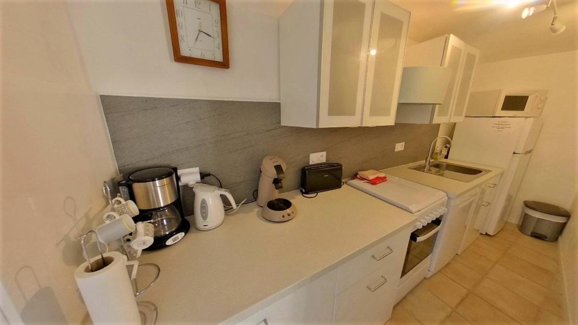 La Terrasse Ensoleillee Arles Camargue Appartement Buitenkant foto