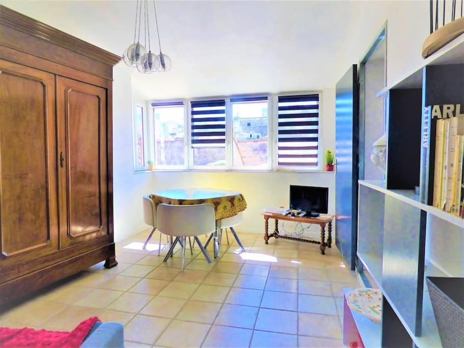 La Terrasse Ensoleillee Arles Camargue Appartement Buitenkant foto