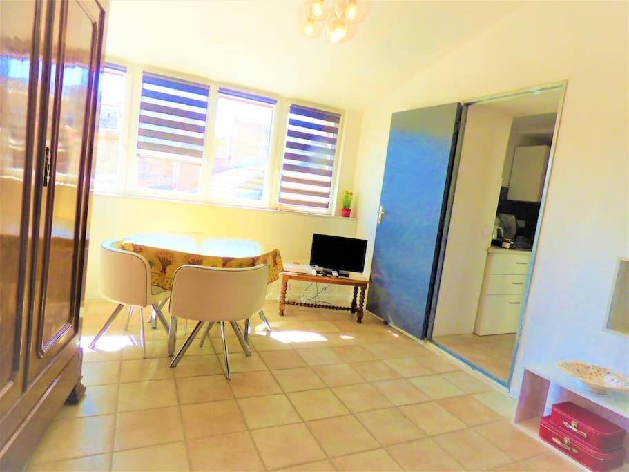 La Terrasse Ensoleillee Arles Camargue Appartement Buitenkant foto