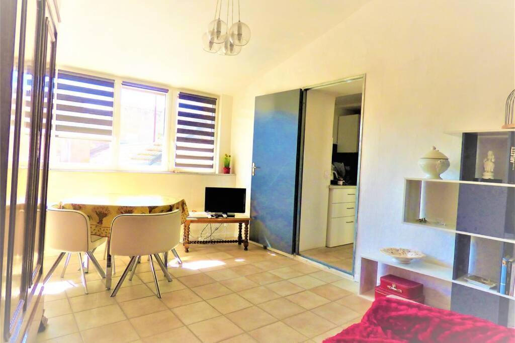 La Terrasse Ensoleillee Arles Camargue Appartement Buitenkant foto